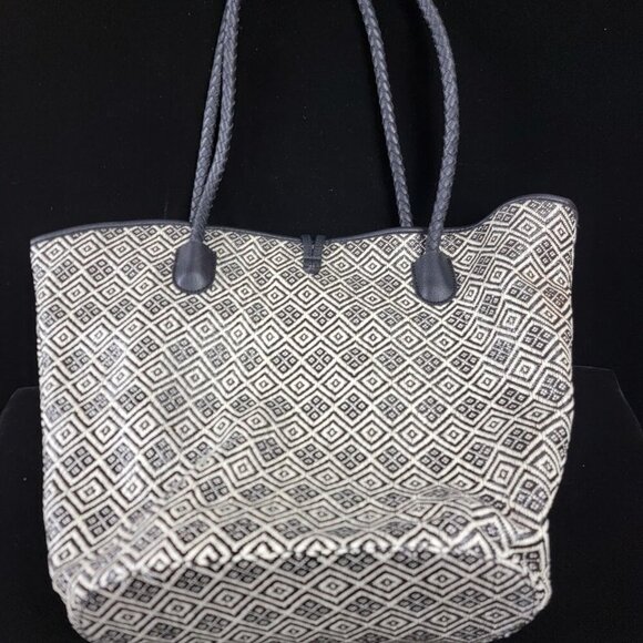 🖤 Neiman Marcus Black & Cream Woven Tote Bag | Boho Chic Oversized Shoulder Bag - Picture 7 of 11